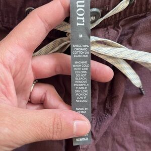 Vuori Plum Straight leg pants